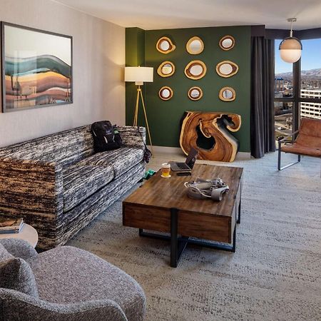 Whitney Peak Hotel Reno, Tapestry Collection By Hilton Ngoại thất bức ảnh