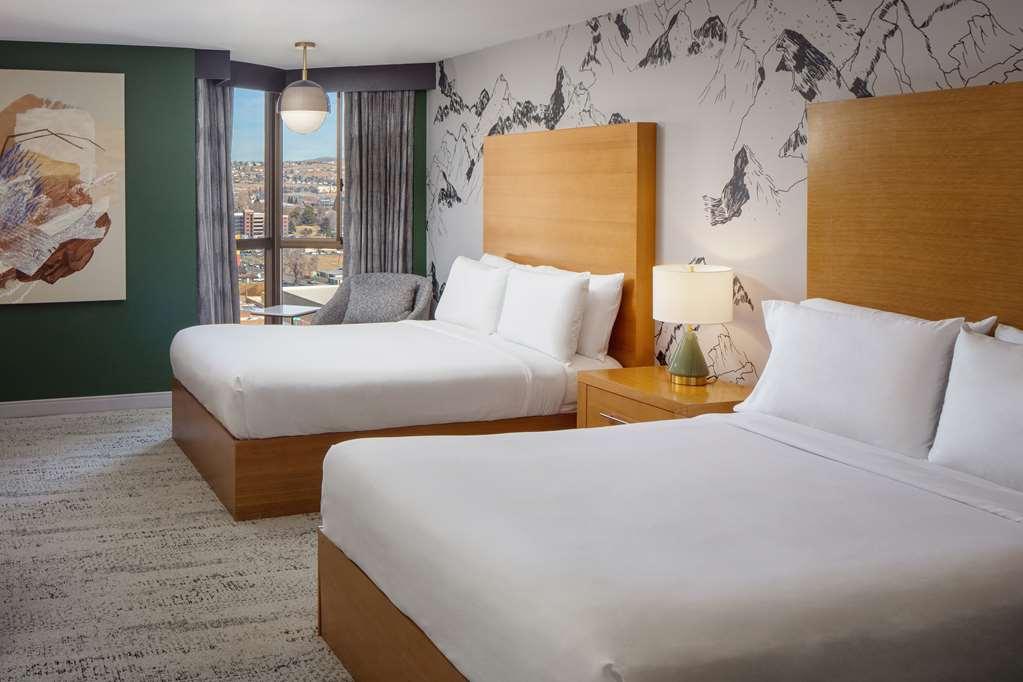 Whitney Peak Hotel Reno, Tapestry Collection By Hilton Phòng bức ảnh